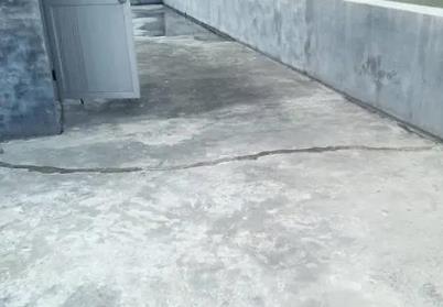 英吉沙楼顶漏水维修公司分享下如何解决卫生间隐蔽部位漏水的问题?